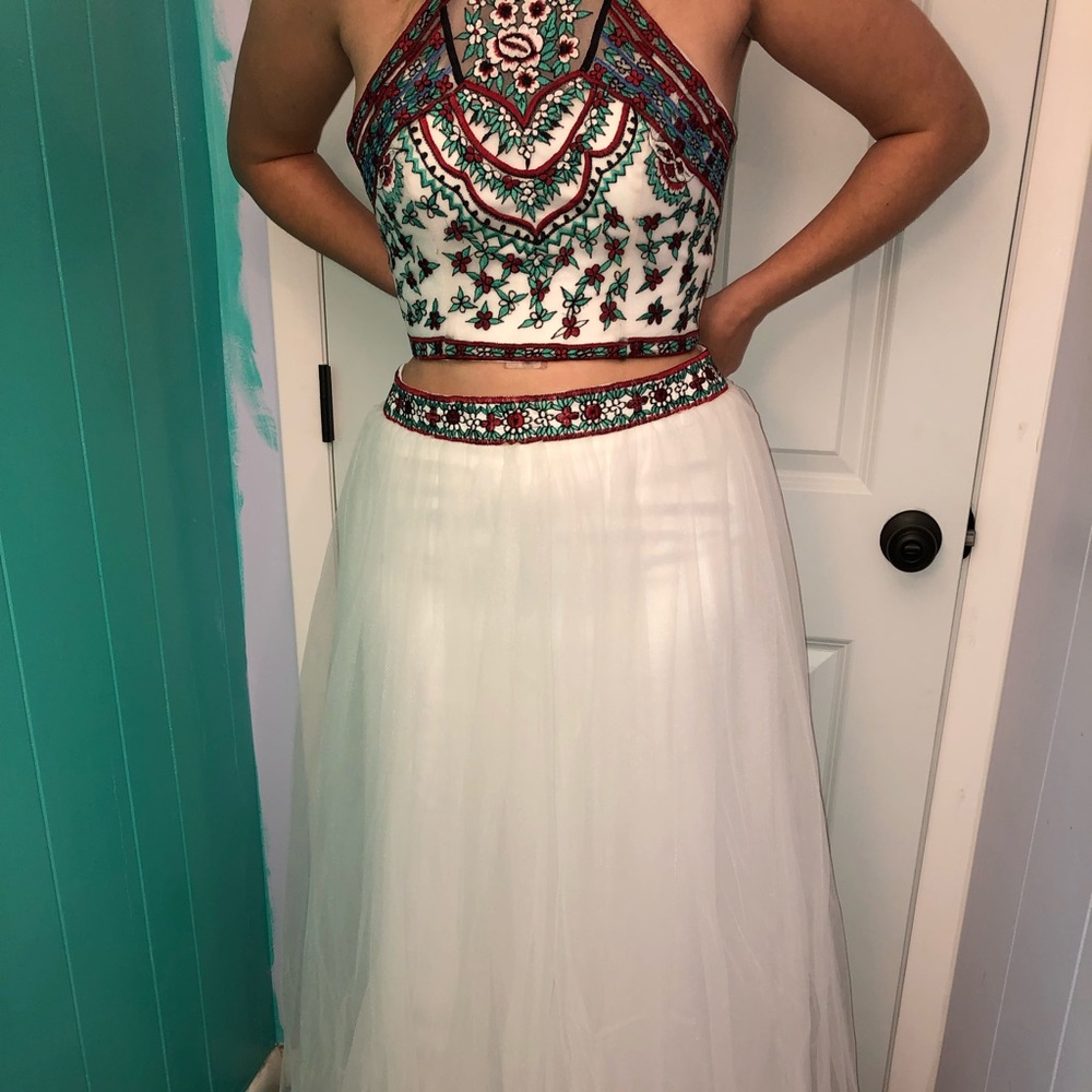 Hebeos Prom Dress